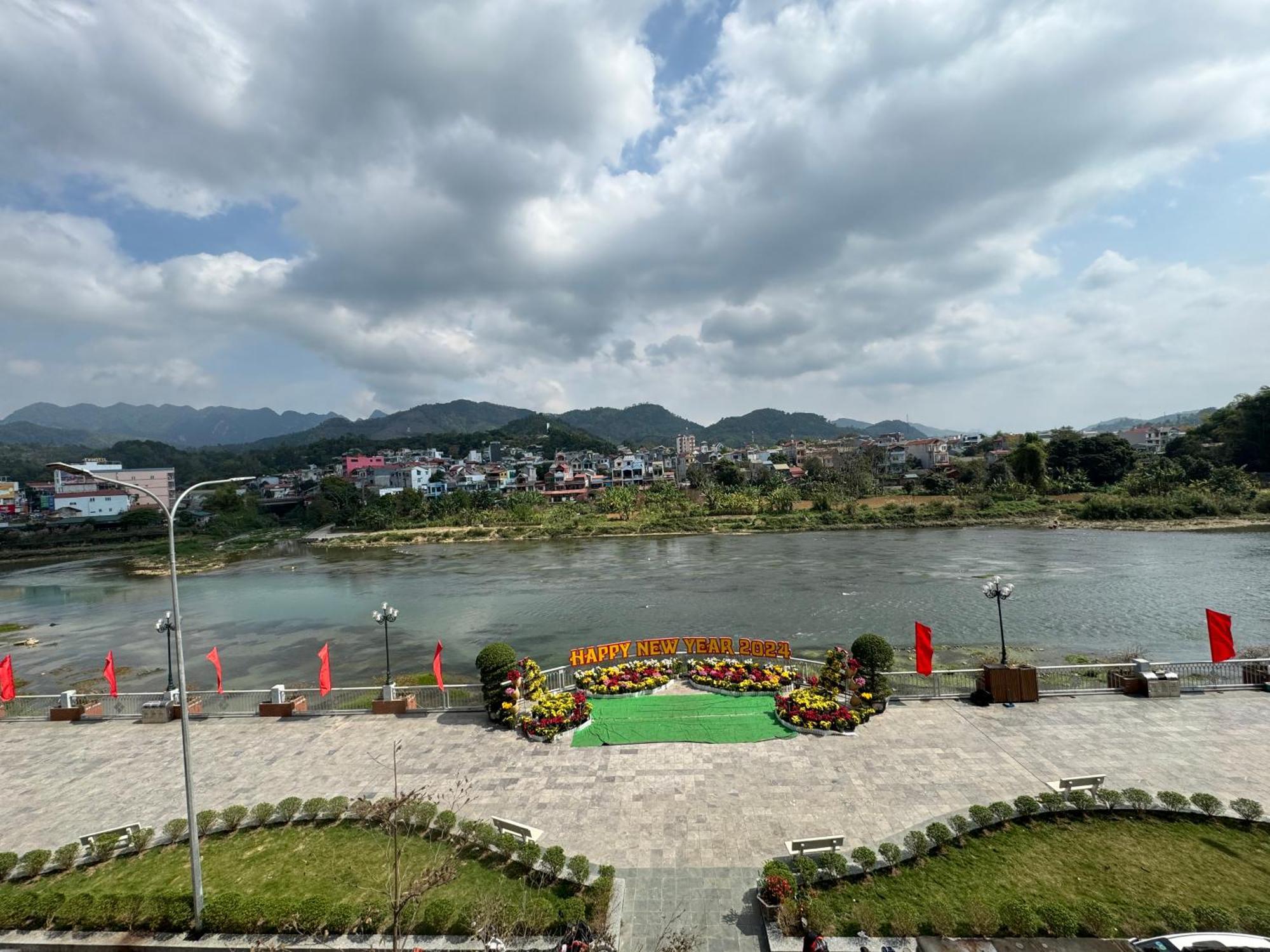 Cao Bang Siu Homestay Hoang Nga Exterior foto